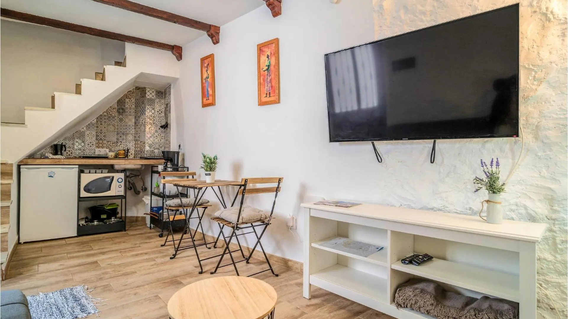 Stunning Apartment In Ubrique With Kitchenette